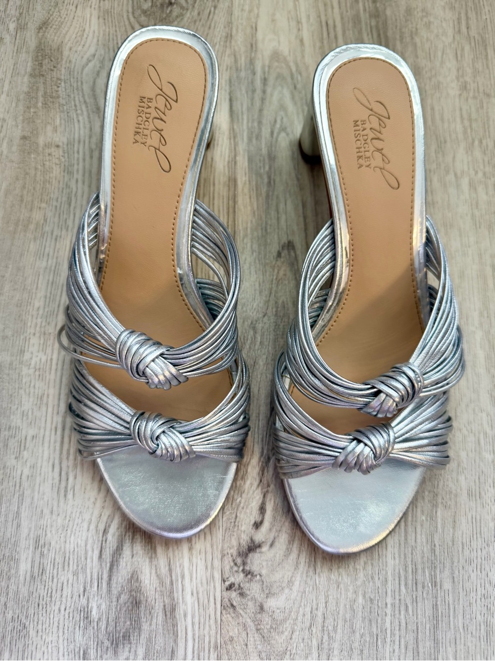 Jewel Badgley Mischka - Silver Knotted Strappy Heel Mules